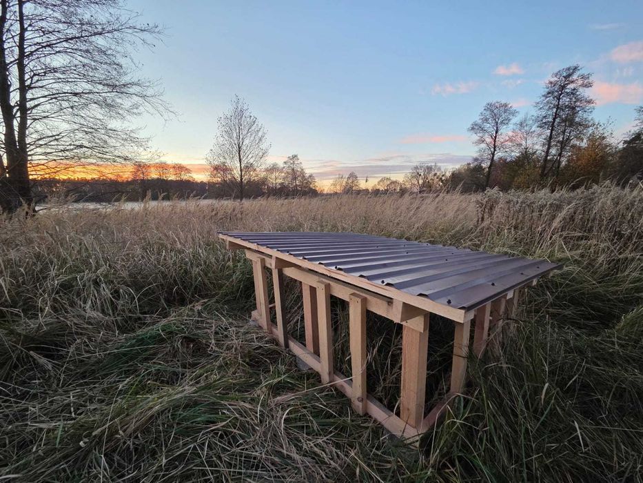 Podsyp dla bażantów myśliwski karmnik paśnik