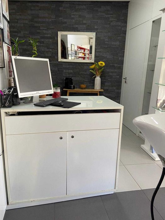 TRESPASSE Salão de Estética e Cabeleireiro - Pronto a trabalhar