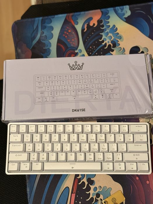 Teclado gamer mecânico 60%