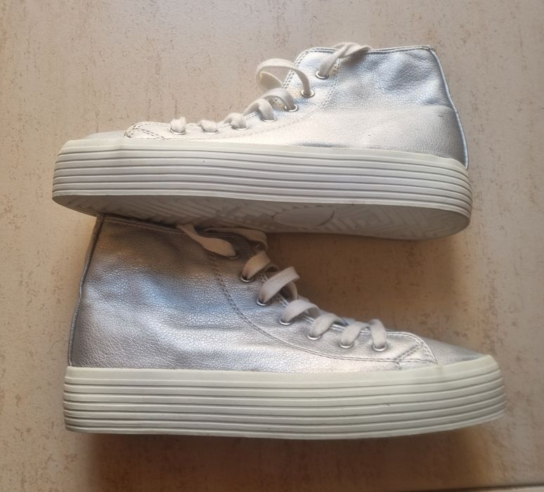 Ténis Sneakers Prateados