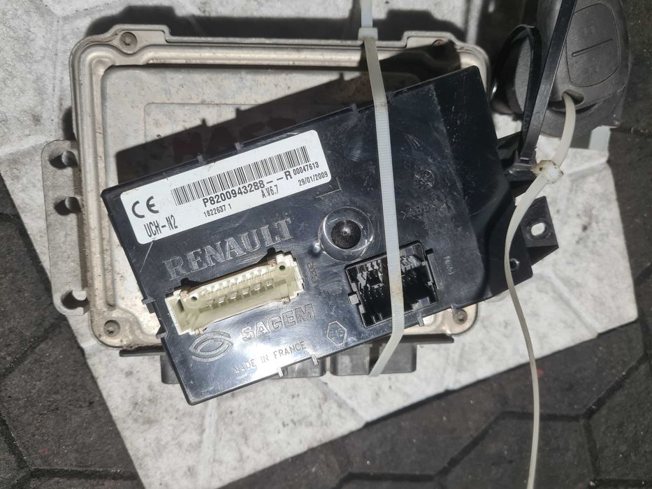 Renault Master II 2.5 zestaw startowy komputer sterownik silnika UCH pestka