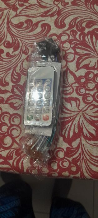 Rádio USB BLUETOOTH com comando à distância