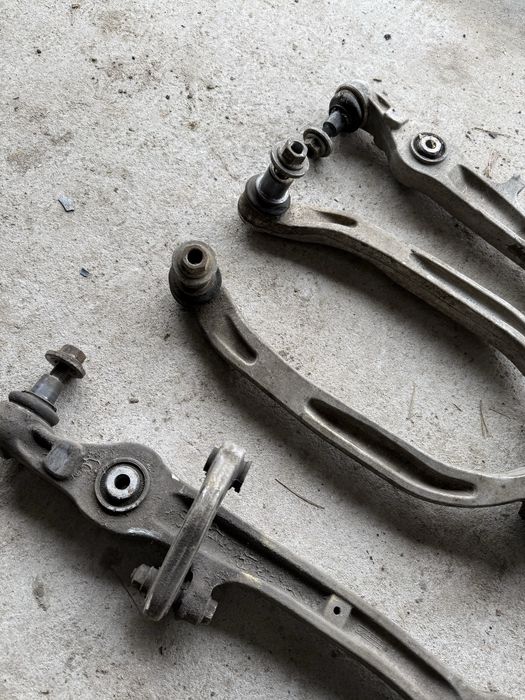 Ауді а6 с6 ричаги , важелі Комплект