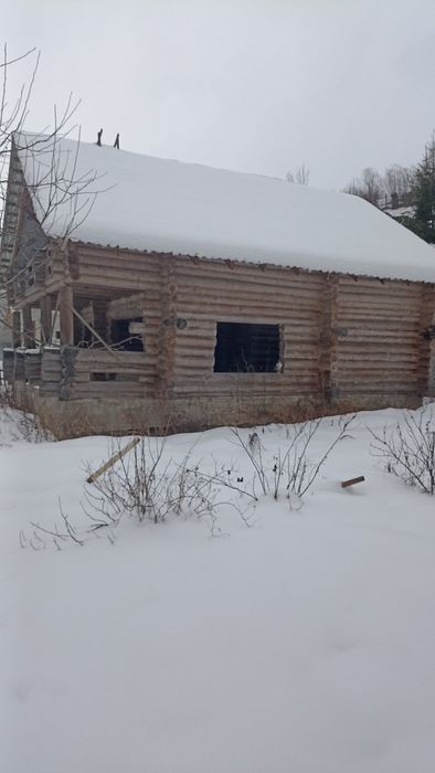 Дикий зруб у Карпатахк— свій еко-будинок у горах