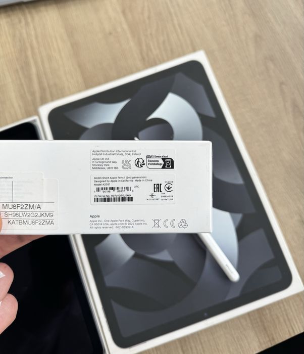 Tablet Apple Ipad Air 10,9 5gen 64GB m1 + Apple Pencil 2