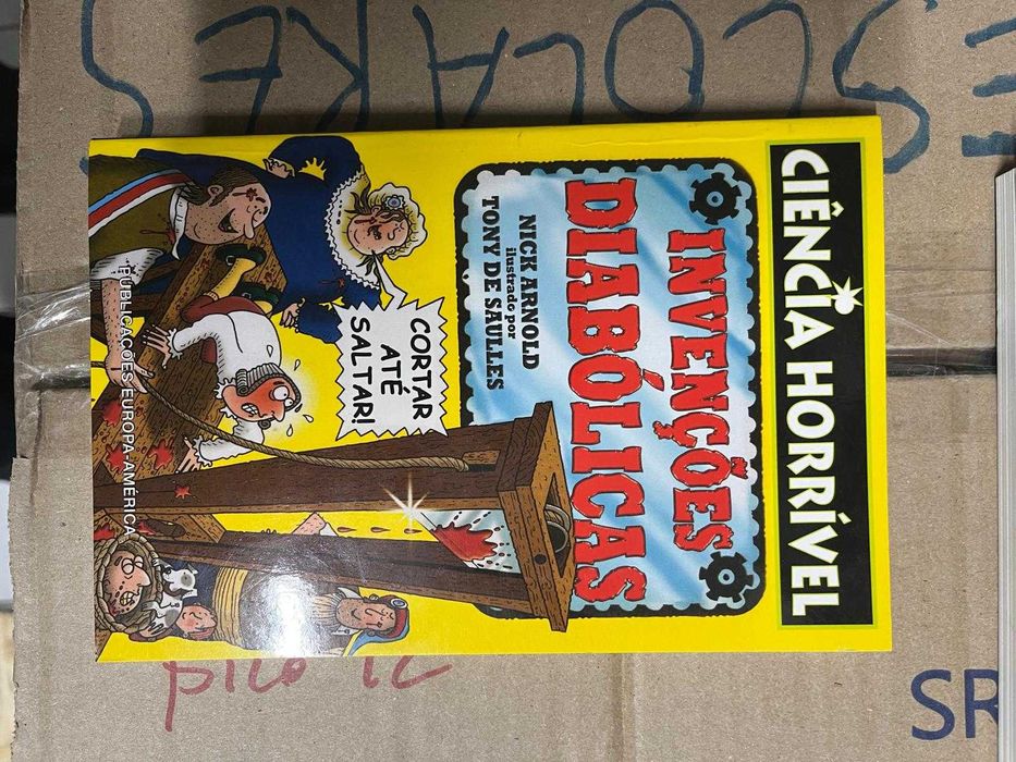 2 Livros Coleção Ciência Horrível