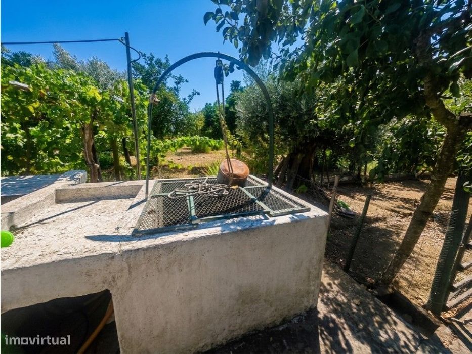 Moradia T2 Totalmente Remodelada com Terreno e Poço em Vale do Pereiro