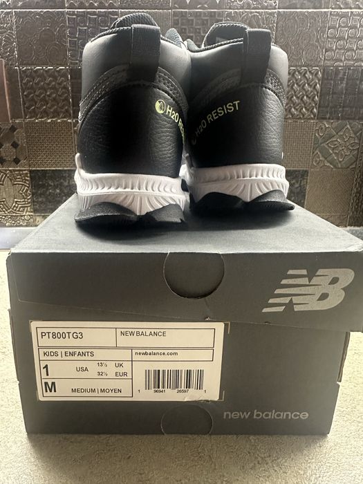 Кросівки, Черевики New Balance pt800