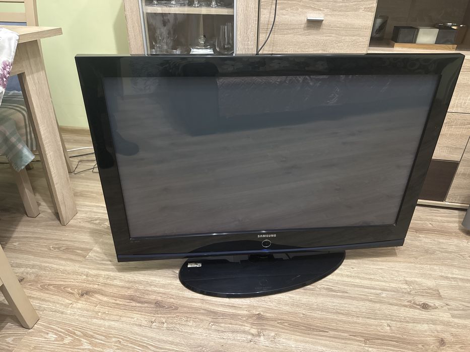 Telewizor Samsung 42 cale plus pilot