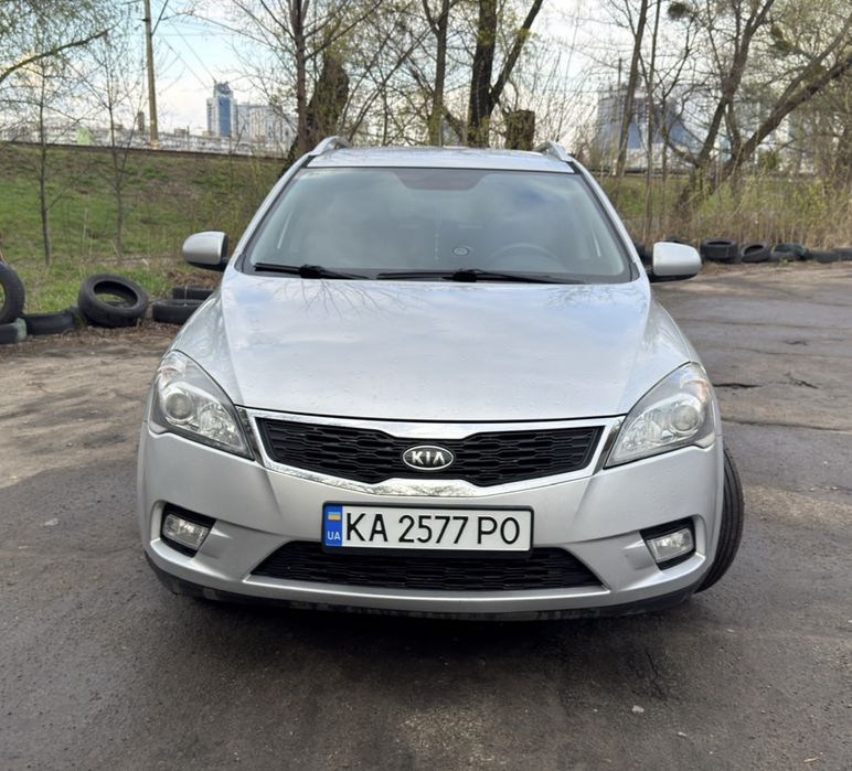 KIA Cee’d 2012 рік перша реєстрація в Європі