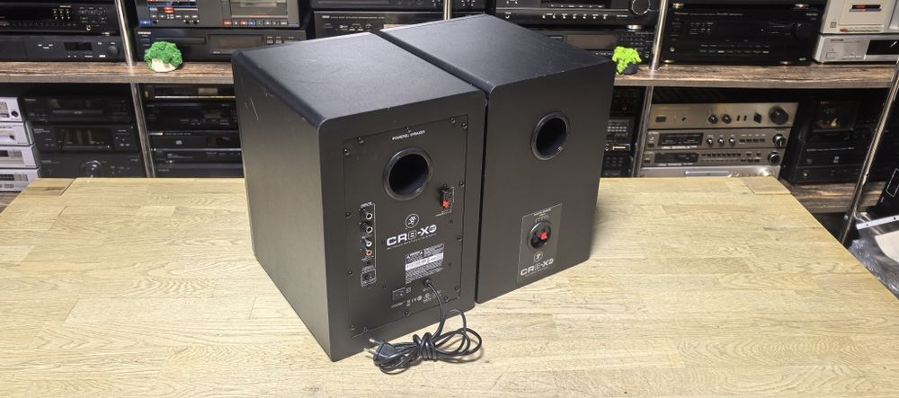 2-х полосна акустика Mackie CR8-X/Bluetooth /AUX/