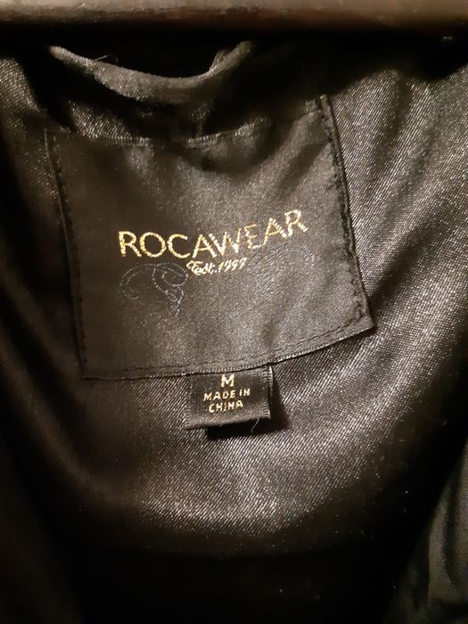 Жіноча куртка, пуховик