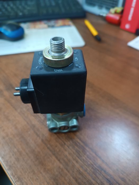 Zawór elektromagnetyczny wabco case John Deere new holland  Deutz