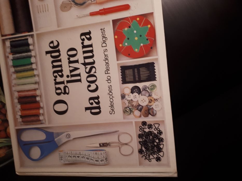 livro de costura e de cozinha  dos anos 70