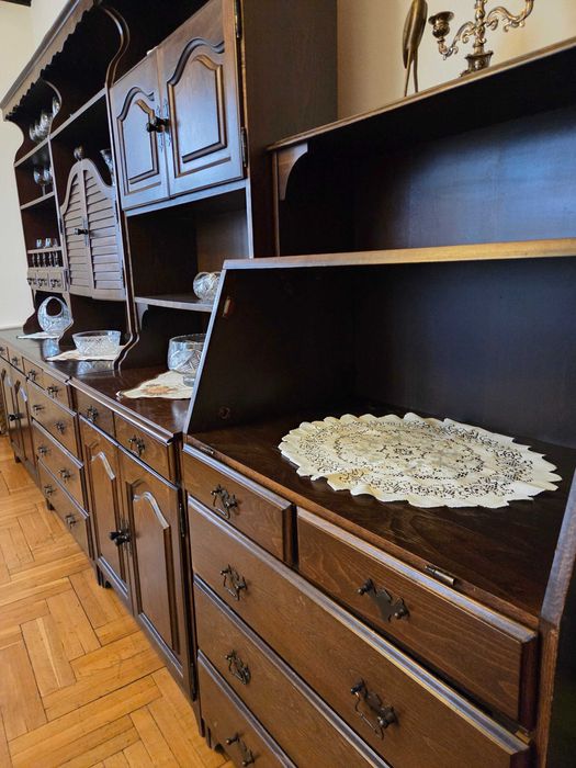 Meblościanka z litego dębu