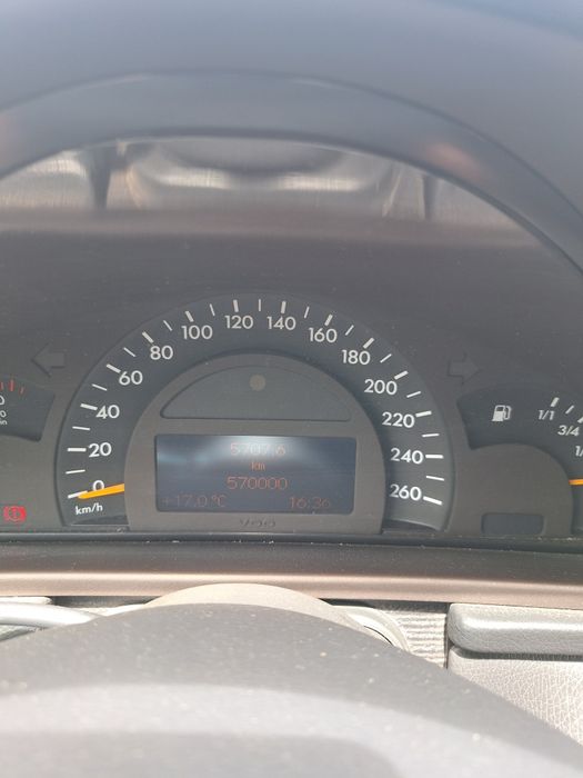 Mercedes bens c 220