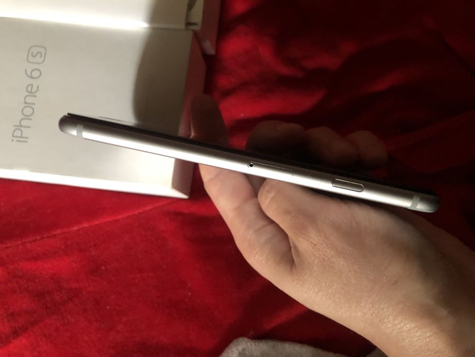 Iphone 6s/64 батарея 100%