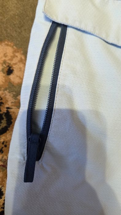 Лижний костюм в ідеальному стані.