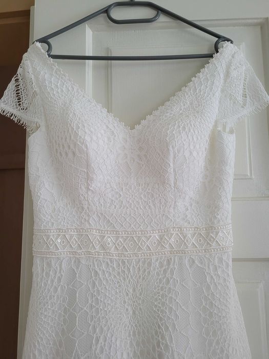 Koronkowa suknia ślubna