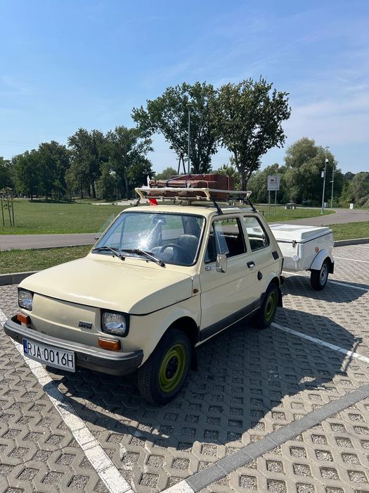 Fiat 126 Fiat 126p + przyczepka Niewiadów n250