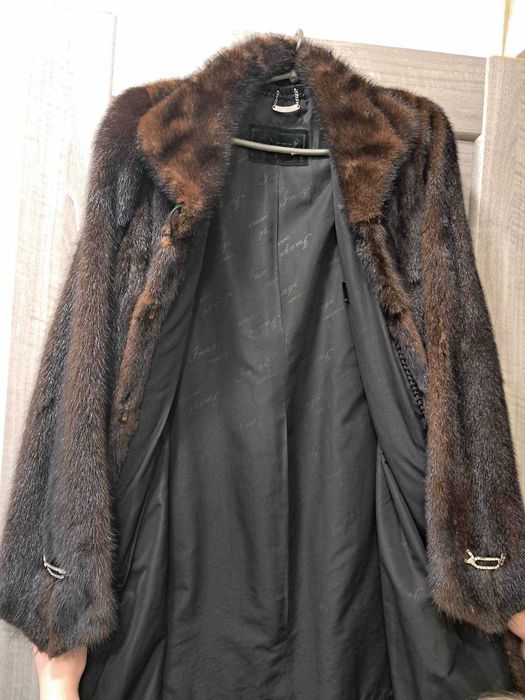 Продам натуральну норкову шубу