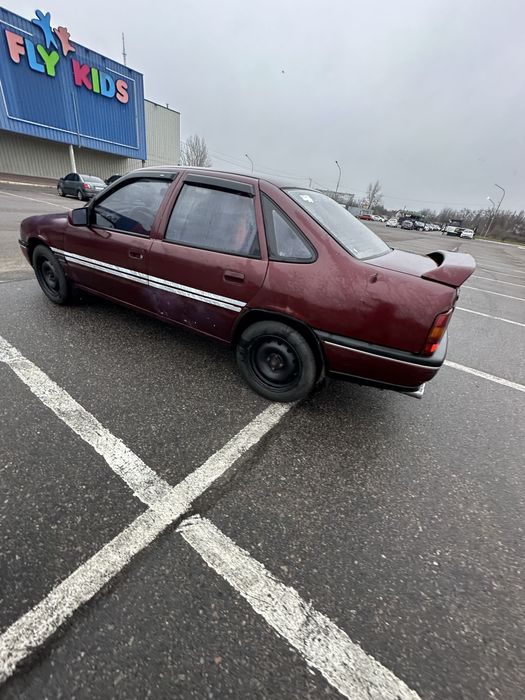 Opel Vectra A 1990 | 2.0 газ/бензин