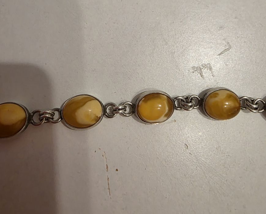 Branzoletka srebrna z bursztynami Gratis broszka