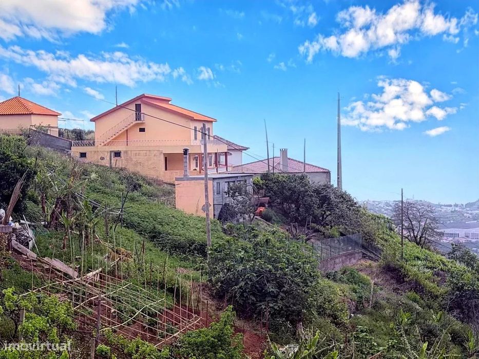 Land Plot - Estreito de Câmara de Lobos
