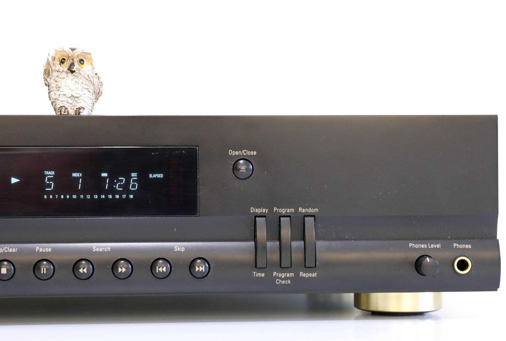 Harman Kardon HD720 Compact Disc Player