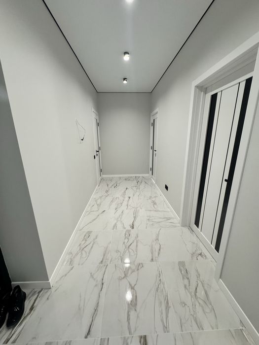 Стильна квартира з ремонтом в новобудові! Кременець!