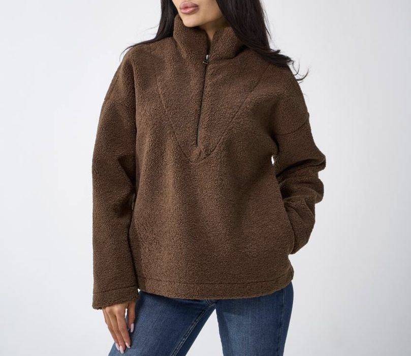 Тепла ковтина теді. Матеріла якісний , тримає форму оверсайз.