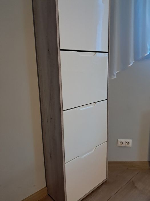 Wysoka szafka na buty 4 klapy | Biały połysk / Dąb | Stan jak nowa!