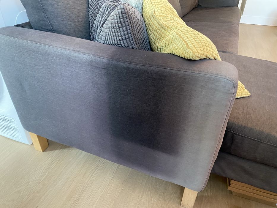 Sofá Ikea com alguns anos