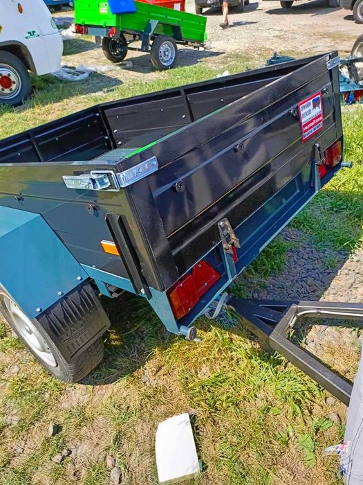 Легковий причіп якісний на Алко ресорах