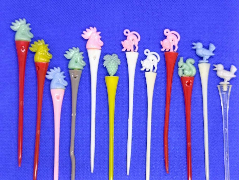 Pack 12 palitos plásticos mixers coleção com animais na extremidade