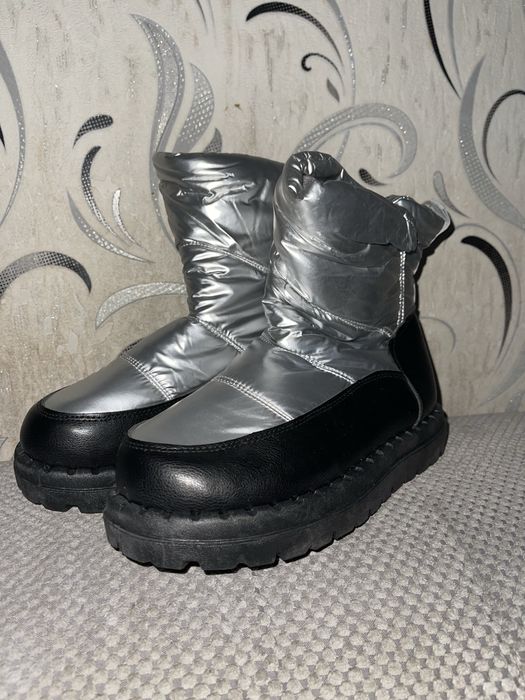 Зимові чоботи 38 розмір