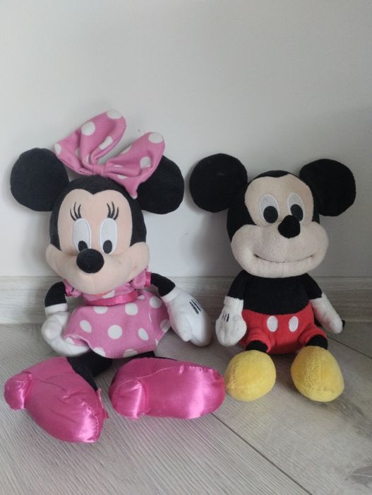 М'які іграшки Міккі та Мінні Маус