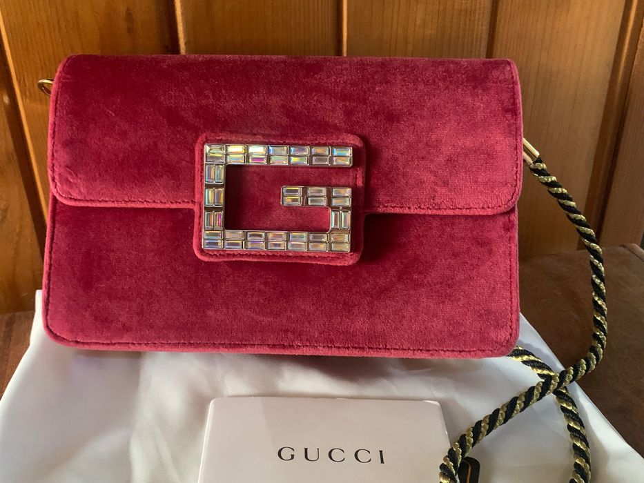 Torebka Broadway Mini Velvet Gucci pilnie