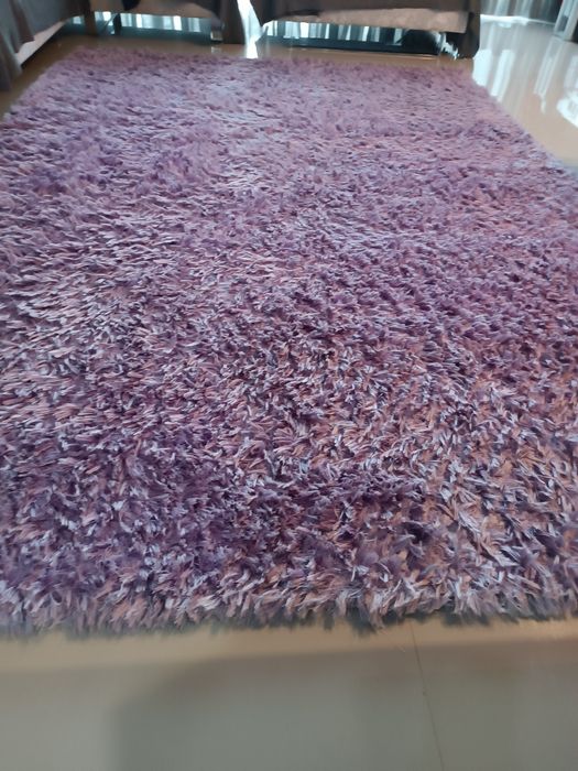 Carpete lilás 3m x 2m último preço 40€
