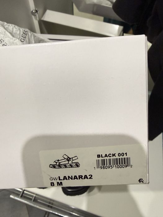 Босоніжки Guess ,розмір 38