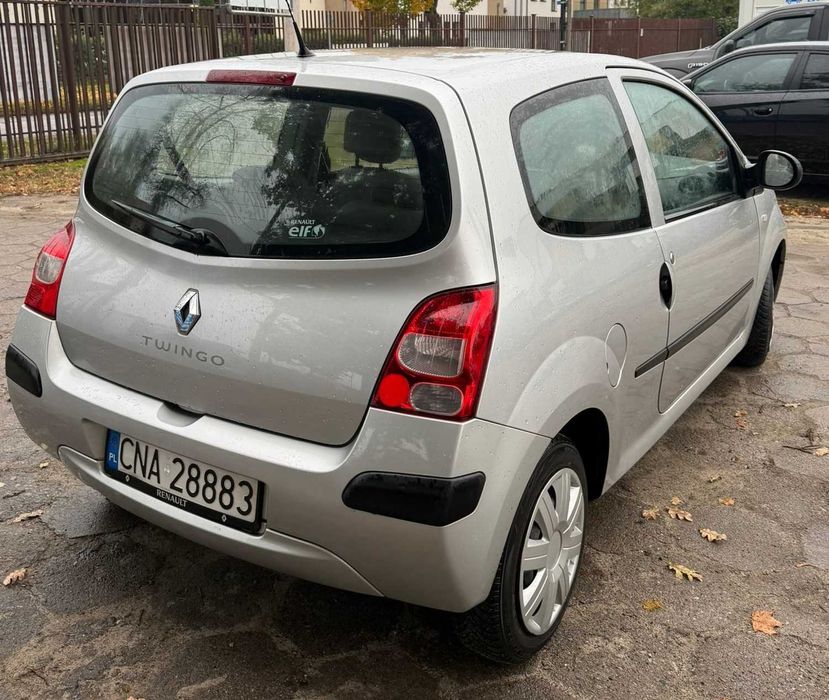Twingo 2007 1.1 ben bardzo ładny 100% sprawny RACHUNKI bez rdzy