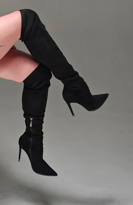 Ботфорти Estro з натуральної замші