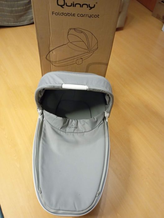 Alcofa dobrável Quinny foldable carrycot