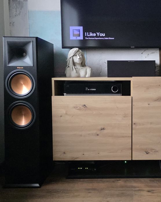 Amplituner Harman Kardon AVR265 plus 3 kolumny wharfedale..