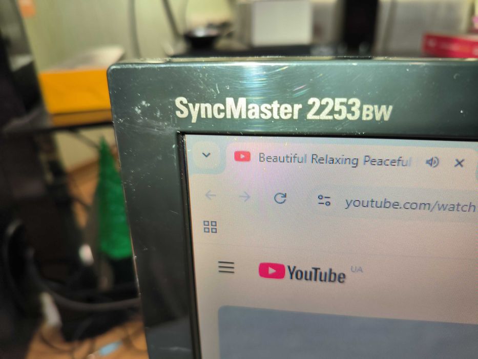 Монитор Samsung 2253