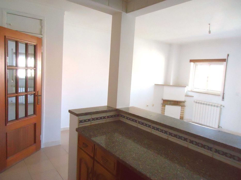 T2+1 c/Escritório c/60m2, roupeiros embutidos, aquec. central, Viseu