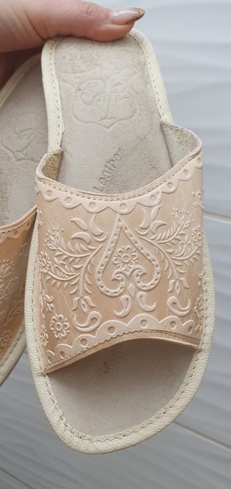 Kapcie laczki pantofle skóra naturalna skórzane 38 polskie góralskie