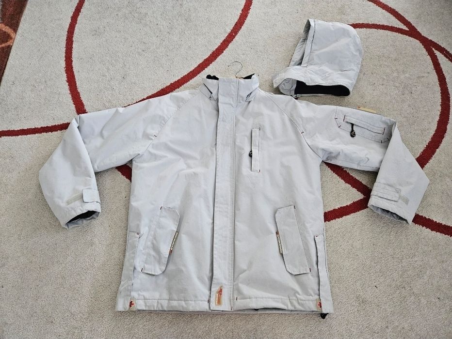 Casaco impermeável (Dynawork) tam L - bom estado 

Possui vários bolso