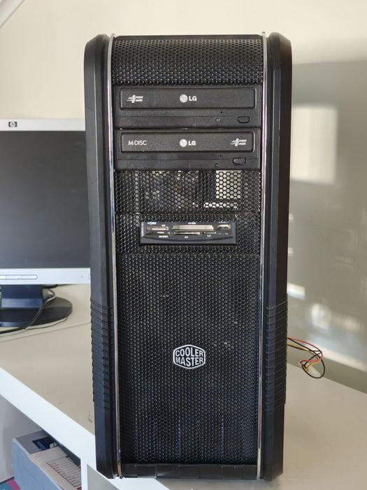 Cooler Master CM 690 II Advanced (caixa de PC)