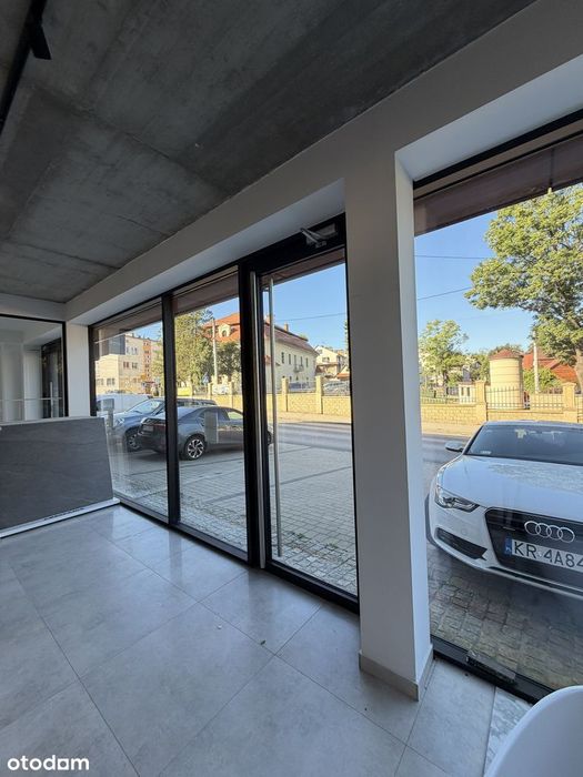 NOWOCZESNY LOKAL USŁUGOWY | centrum Myślenic | witryna | parking